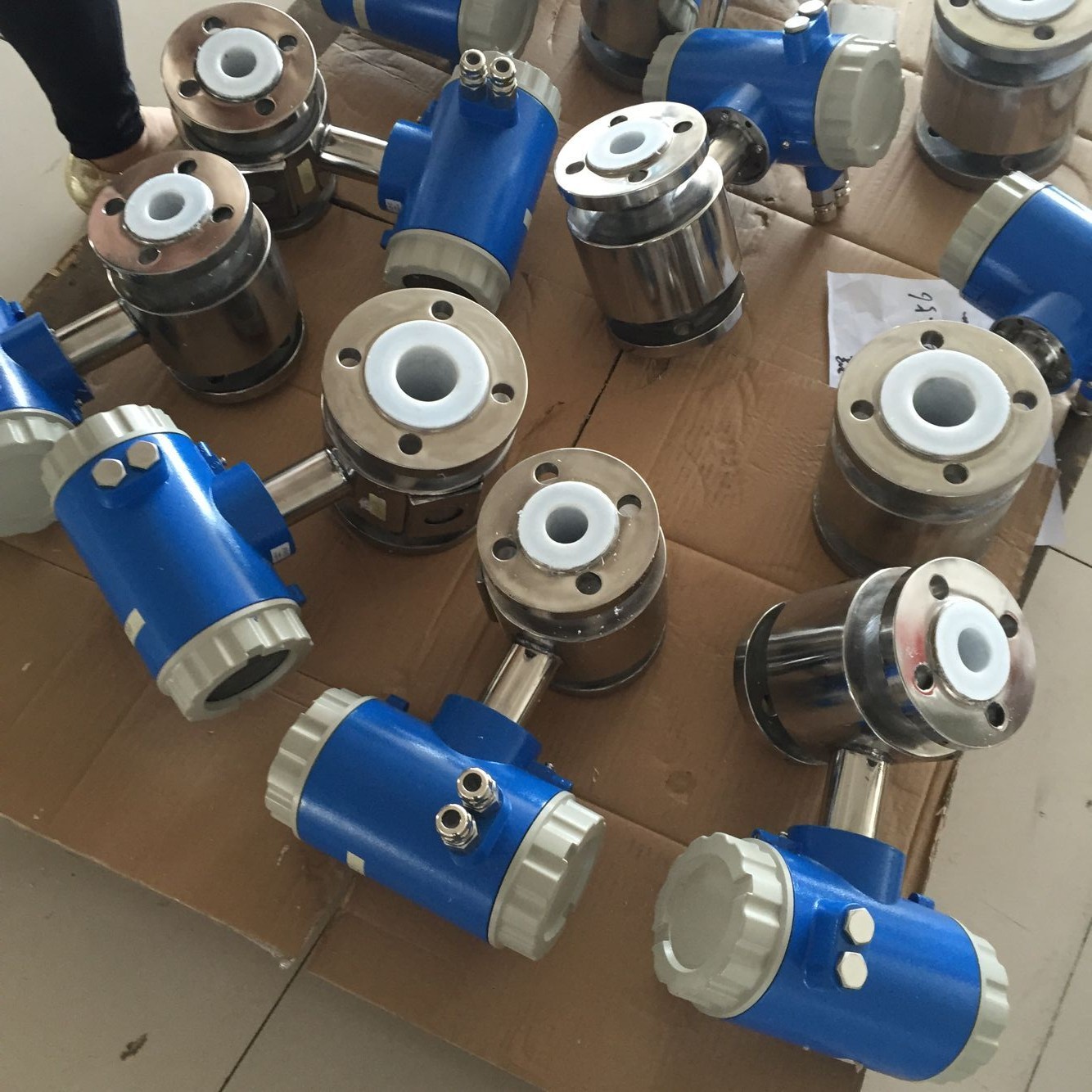 不銹鋼電磁流量計(jì)，紙漿流量計(jì)，酸漿流量計(jì)